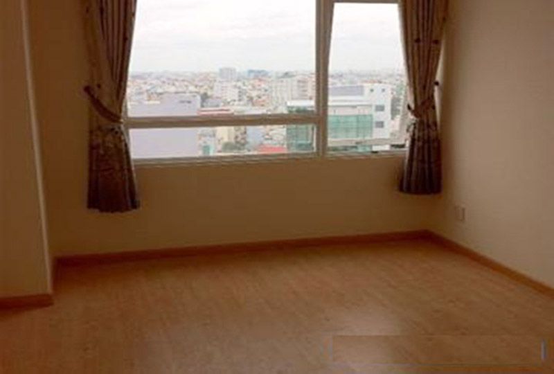 Unfurnished apartment for rent on Satra Eximland Phu Nhuan district HCMC