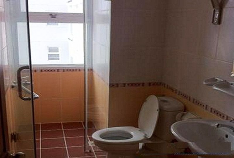 Unfurnished apartment for rent on Satra Eximland Phu Nhuan district HCMC