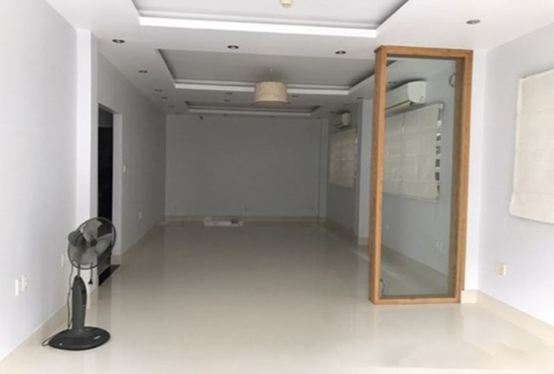 New house for rent in district 3 Tran Quang Dieu street Rental 1800 USD