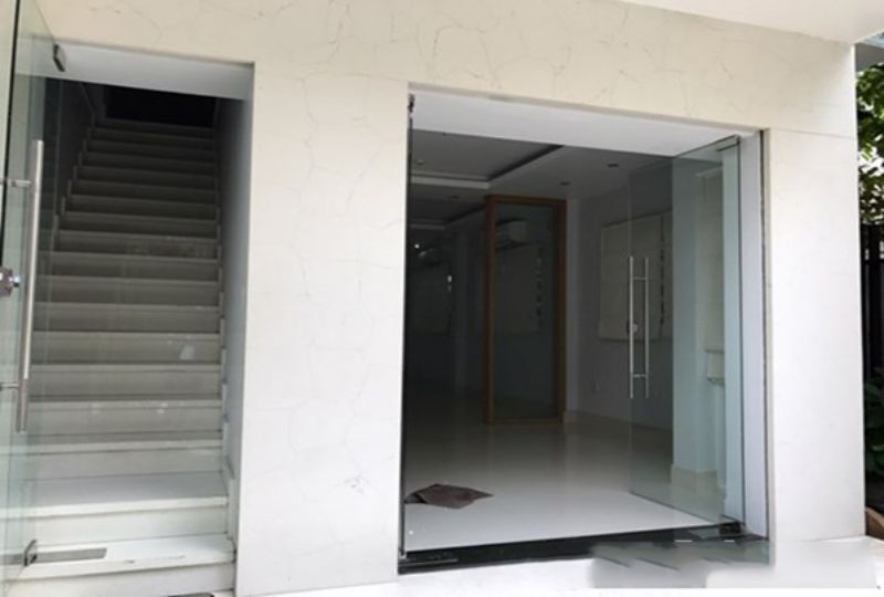 New house for rent in district 3 Tran Quang Dieu street Rental 1800 USD