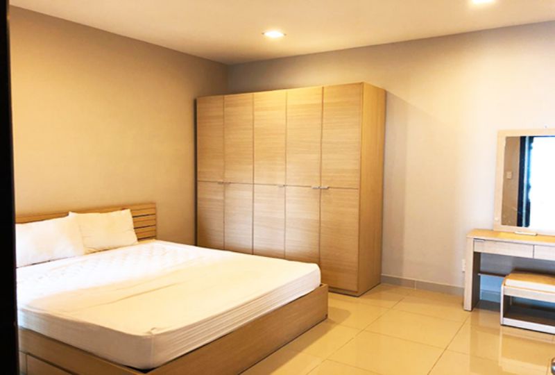Three bedroom apartment in Riverside Residence for lease in district 7