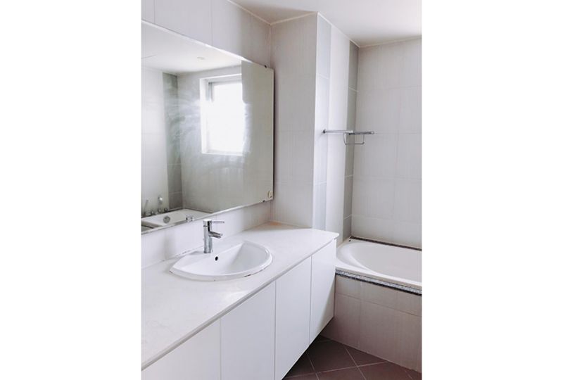 Three bedroom apartment in Riverside Residence for lease in district 7