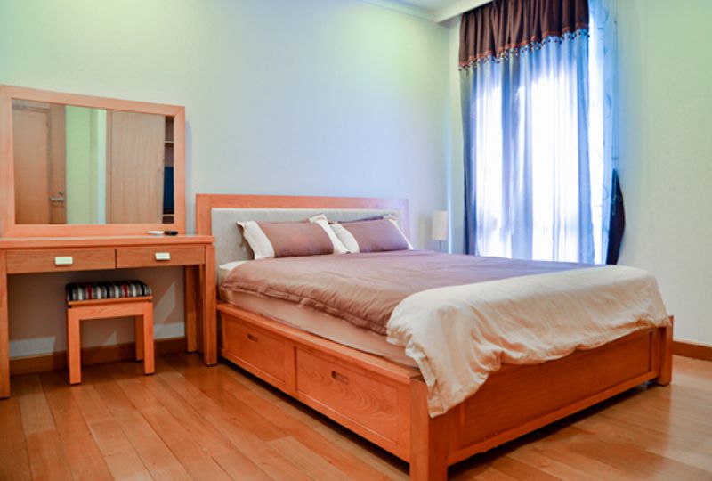Modern one bedroom service apartment for rent in Saigon Pavillon District 3