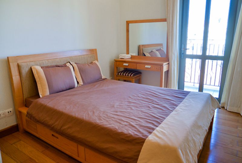3 serviced apartment for lease on Sai Gon Pavillon District 3 - balcony style