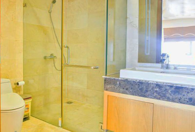 3 serviced apartment for lease on Sai Gon Pavillon District 3 - balcony style