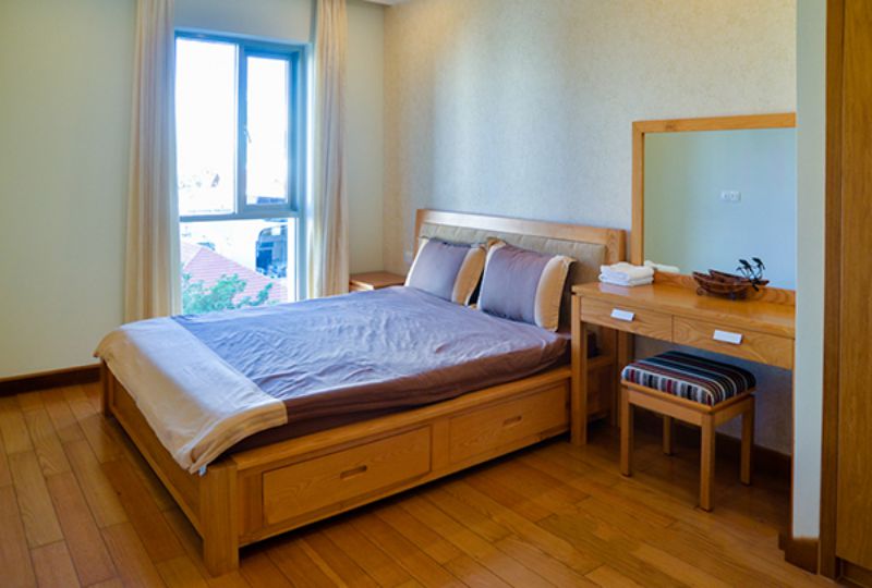 3 serviced apartment for lease on Sai Gon Pavillon District 3 - balcony style