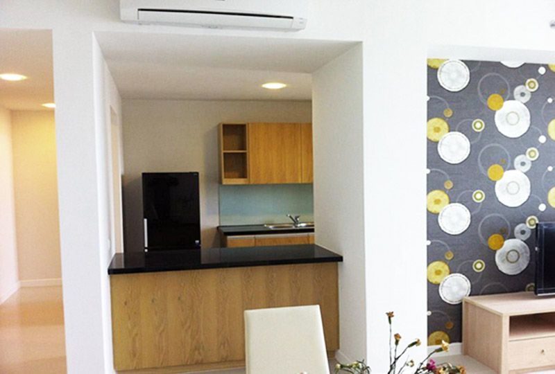Leasing an apartment in Sunrise City , District 7, Ho Chi Minh city .