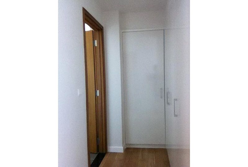 Leasing an apartment in Sunrise City , District 7, Ho Chi Minh city .