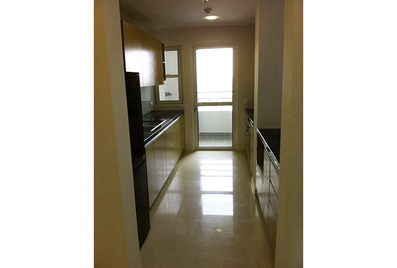 Leasing an apartment in Sunrise City , District 7, Ho Chi Minh city .