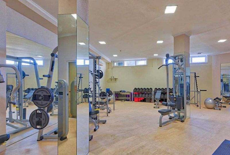 Luxury apartment for lease on Sailing tower in NTMK street district 1