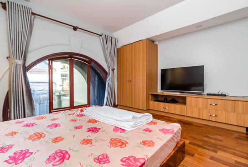 Nice serviced apartment for rent in Tan Binh district Hoang Sa street