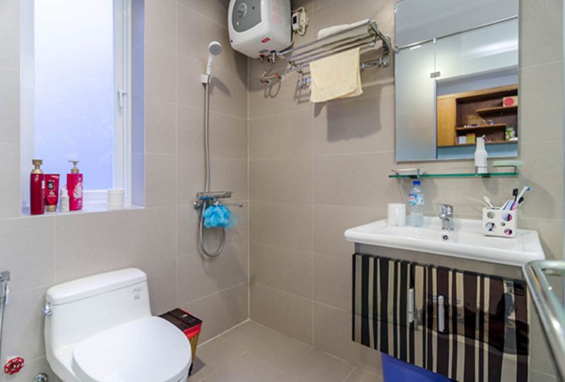 Nice serviced apartment for rent in Tan Binh district Hoang Sa street