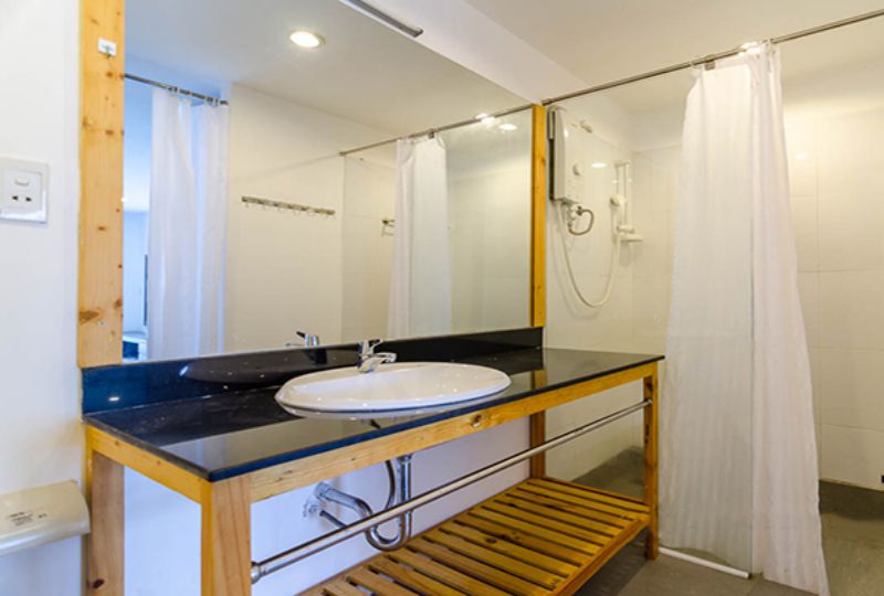 Penthouse serviced apartment for rent on Tran Dinh Xu street district 1