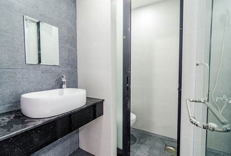 Nice serviced apartment in Nguyen Huu Canh Binh Thanh district for lease
