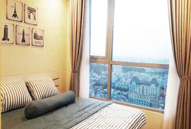 Brand-new apartment for rent on Vinhomes Central Park with nice interiors