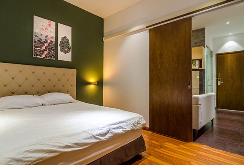 Nice serviced apartment for lease in Le Lai street Ben Thanh ward district 1