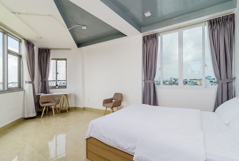 Luxury Penthouse serviced apartment for lease in Truong Sa street HCMC