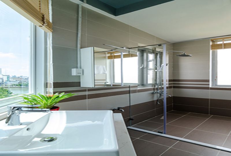 Luxury Penthouse serviced apartment for lease in Truong Sa street HCMC