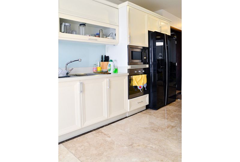 Nice Penthouse serviced apartment in Phu Nhuan district now leasing