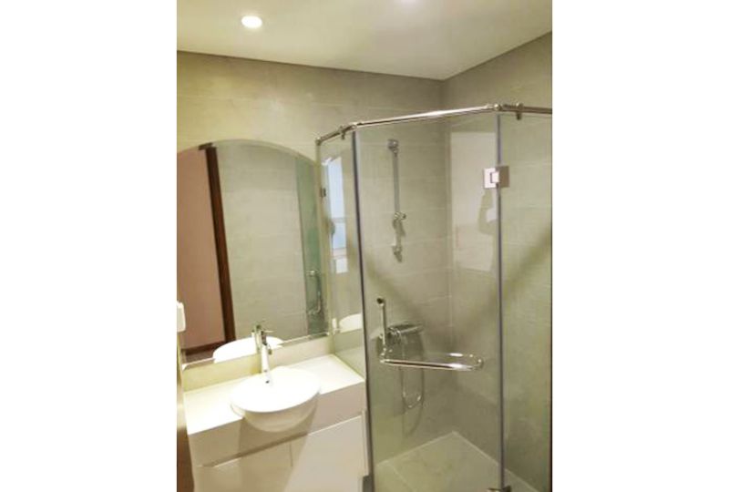 Nice apartment for rent in Vinhomes Central Park Landmark 4 Binh Thanh