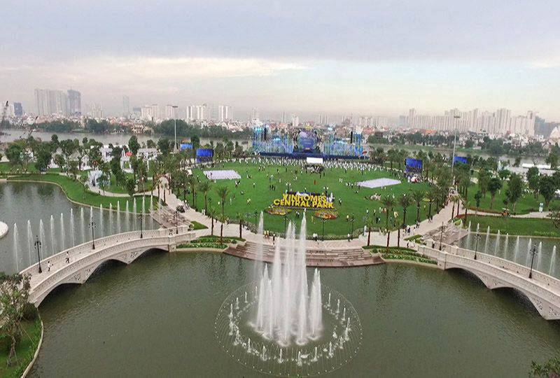 Nice apartment for lease in Vinhomes Nguyen Huu Canh Binh Thanh Dist