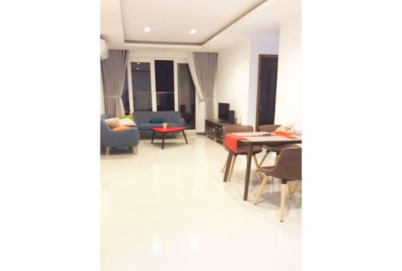 Sky Center apartment for rent in Saigon near the airport Phu nhuan district