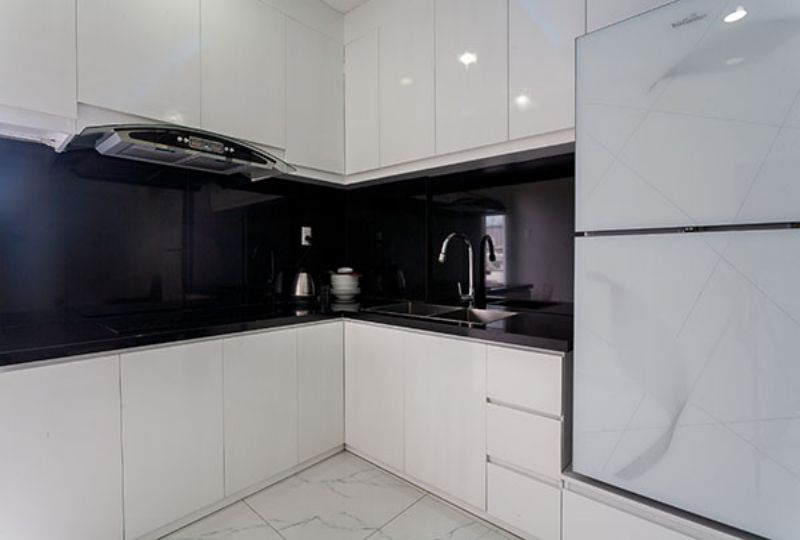 2 bedroom serviced apartment for rent on Nguyen Van Troi street, district 3