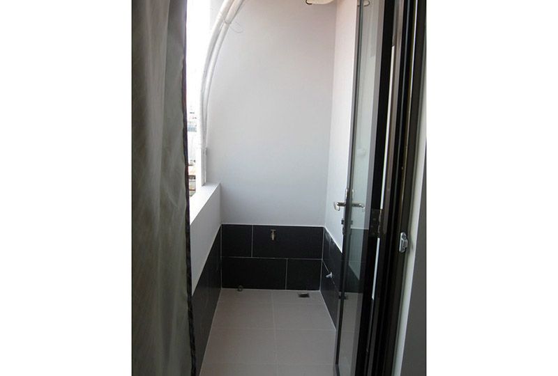Studio serviced apartment for lease on Nguyen Thi Minh Khai street District 1.