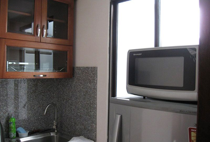 Studio serviced apartment for lease on Nguyen Thi Minh Khai street District 1.