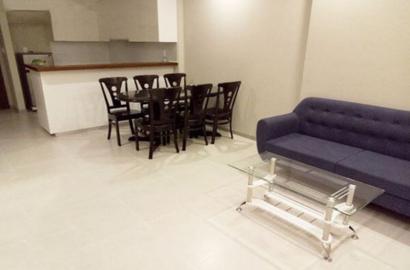 Cheap apartment for rent on The Gold View - Ben Van Don street district 4
